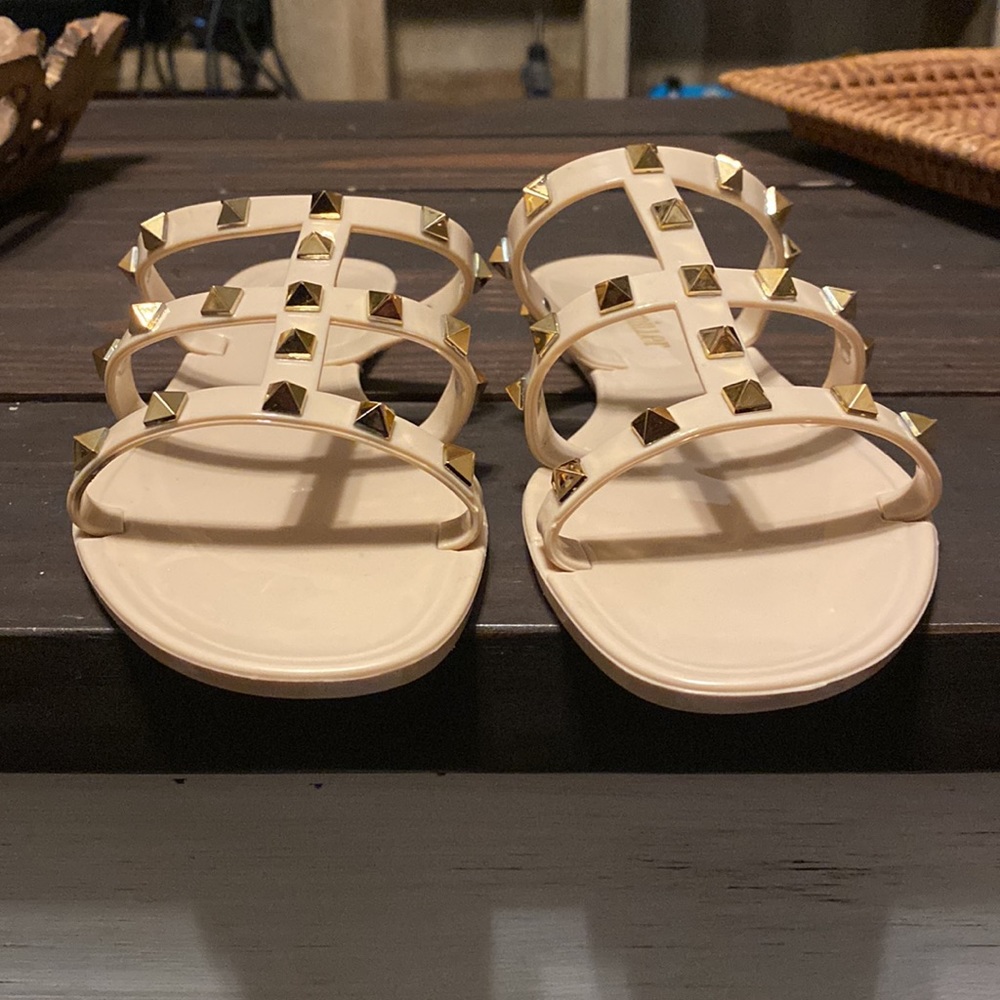 Olivia Miller Jelly Sandals - Picture 9 of 10